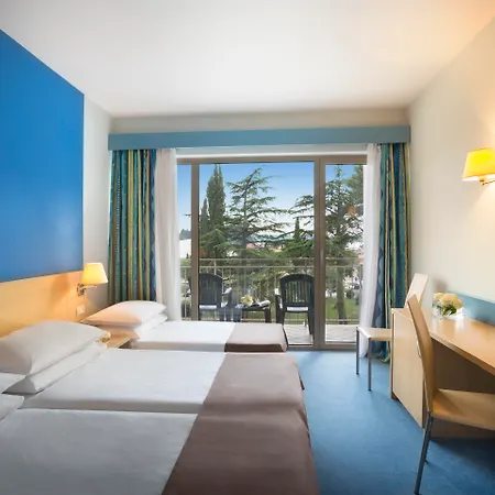 Hotel Remisens Lucija 4*