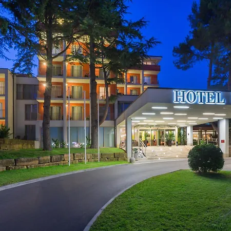 Remisens Lucija 4*