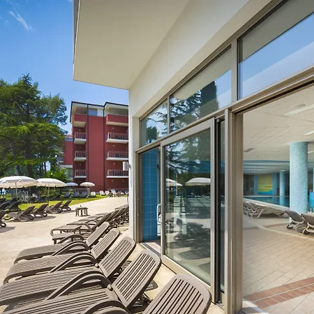 Hotel Remisens Lucija 4*