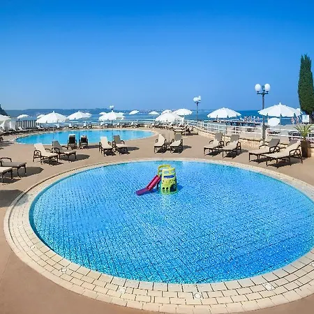 Remisens Lucija Hotel 3*