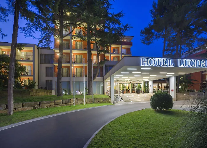 Hotel Remisens Lucija 4*